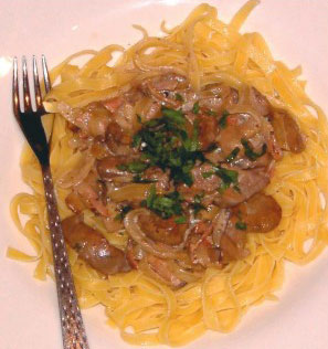 Tagliatelle with Chicken Livers and Bacon